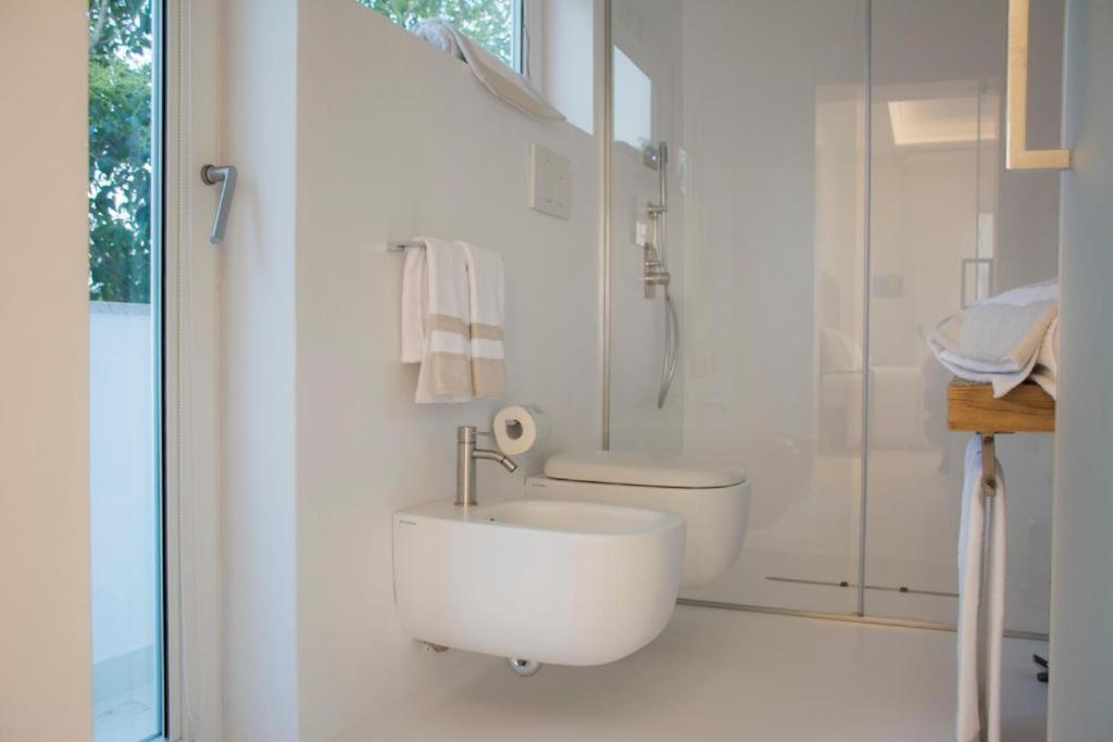 B&B Valentino Luxury Rooms By Salentolimit Porto Cesareo Exterior photo