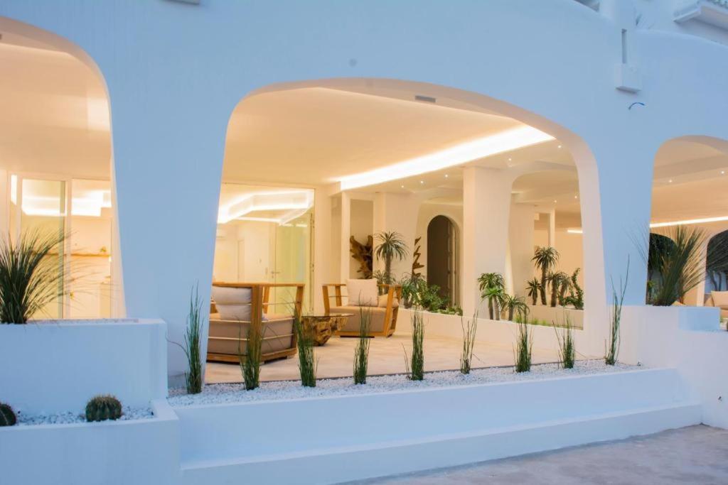B&B Valentino Luxury Rooms By Salentolimit Porto Cesareo Exterior photo