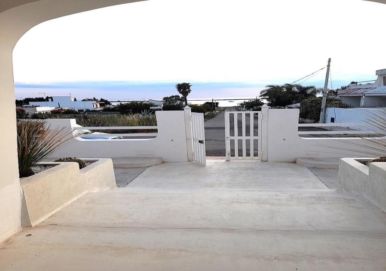 B&B Valentino Luxury Rooms By Salentolimit Porto Cesareo Exterior photo